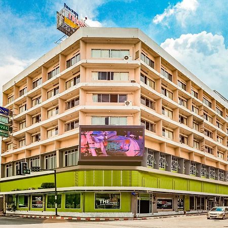 Oyo 441 Grand Thara Hotel Surat Thani Buitenkant foto