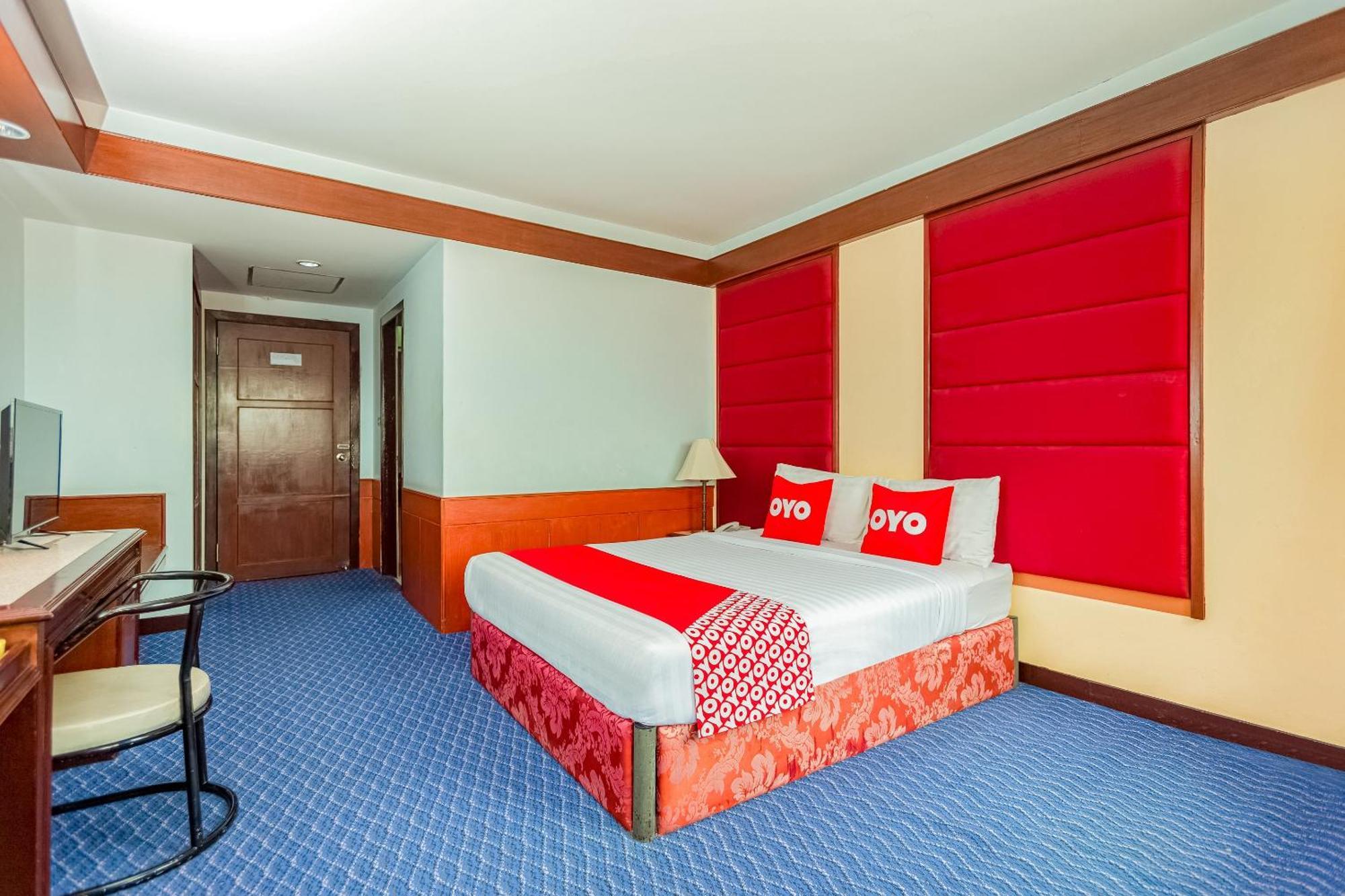 Oyo 441 Grand Thara Hotel Surat Thani Buitenkant foto