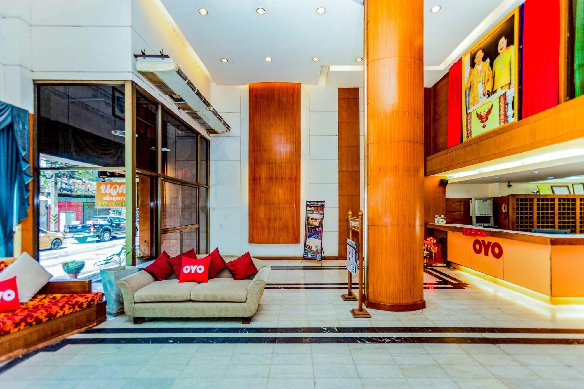 Oyo 441 Grand Thara Hotel Surat Thani Buitenkant foto