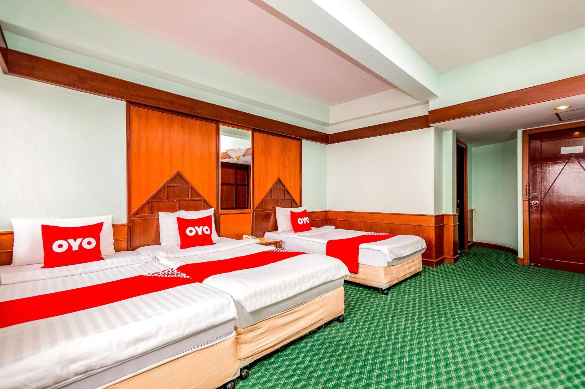 Oyo 441 Grand Thara Hotel Surat Thani Buitenkant foto