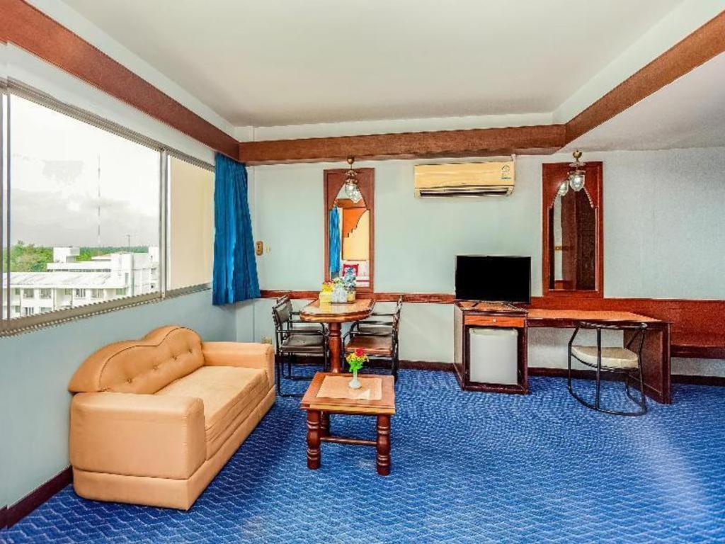 Oyo 441 Grand Thara Hotel Surat Thani Buitenkant foto