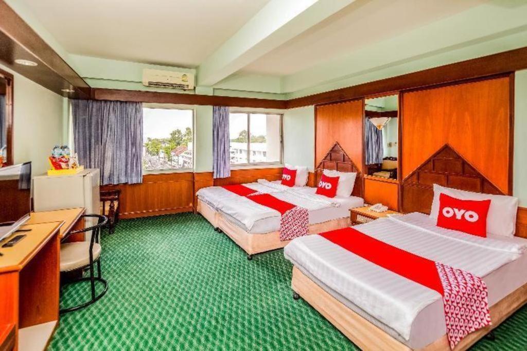 Oyo 441 Grand Thara Hotel Surat Thani Buitenkant foto