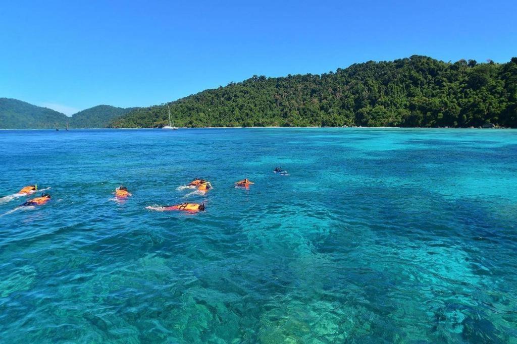 Oyo 441 Grand Thara Hotel Surat Thani Buitenkant foto